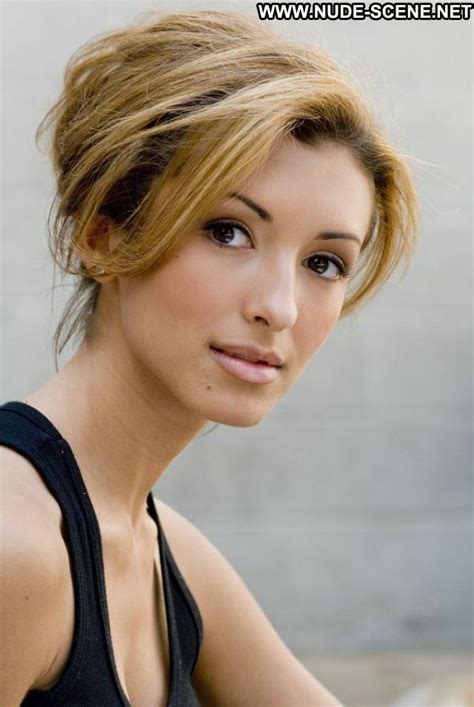 Weight in Kilograms: 56kg. Weight in Pounds: 123lbs. Body Measurement and Size: 34-26-30. Bra Size: 34B. Eye Color: Dark Brown. Biography: India de Beaufort was born on June 27, 1987 in Kingston upon Thames, UK. Her career started in the early 2000s, first appearing in the British children’s series The Basil Brush Show.